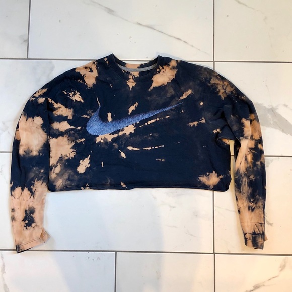 Nike Tops - Vintage Nike Cropped Tee